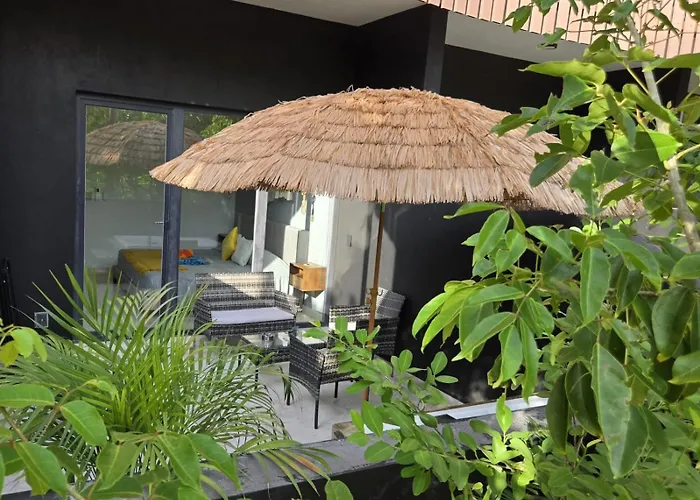 "tropical Vibe" - Jet Tub - Filtered Water - 2 Free Clubs Apartament *